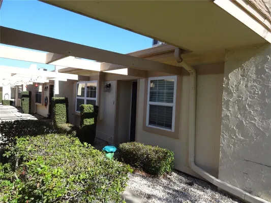Property Slideshow image 2 of 25 | 11135 carriage hill dr apt 3, Port Richey, FL, 34668