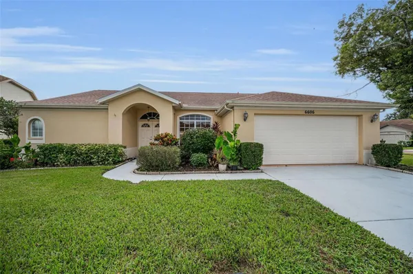 Property Slideshow image 2 of 60 | 6606 garden palm ct, New Port Richey, FL, 34655