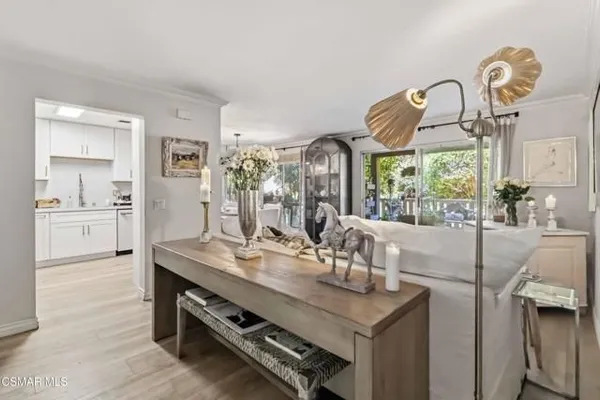 Property Slideshow image 2 of 40 | 255 sequoia ct 14, Thousand Oaks, CA, 91360