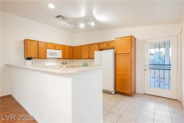 Property Slideshow image 3 of 18 | 4960 mascaro dr, Las Vegas, NV, 89122