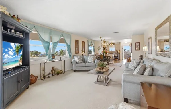 Property Slideshow image 3 of 25 | 3128 59th st 401, Gulfport, FL, 33707