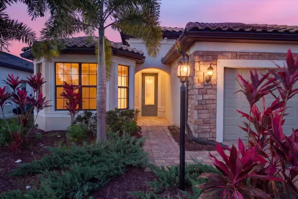 Property Slideshow image 2 of 100 | 18025 harwich pl, Bradenton, FL, 34202