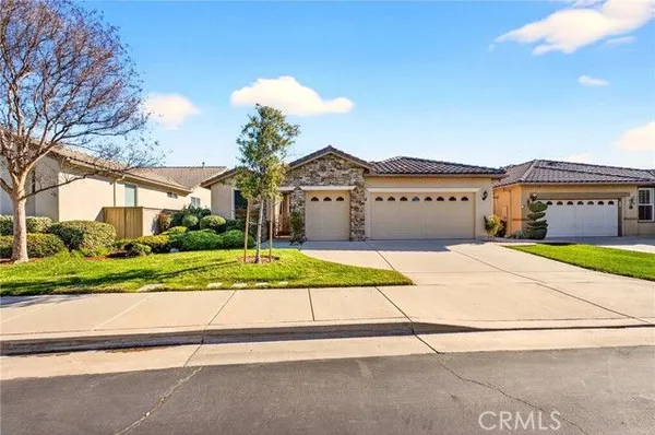 Property Slideshow image 3 of 63 | 29224 sparkling dr, Menifee, CA, 92584
