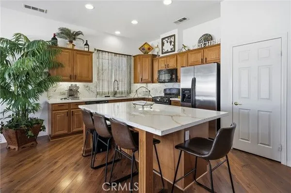Property Slideshow image 3 of 28 | 84206 canzone dr, Indio, CA, 92203