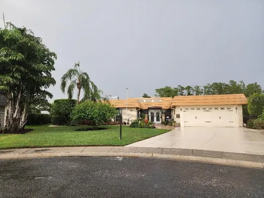 Property Slideshow image 2 of 71 | 1411 jacobson cir, Sun City Center, FL, 33573