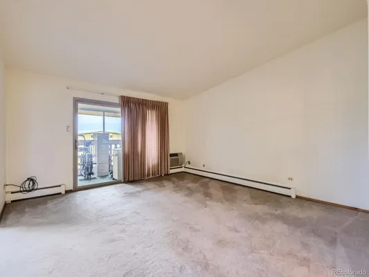 Property Slideshow image 3 of 32 | 625 s alton way 3d, Denver, CO, 80247