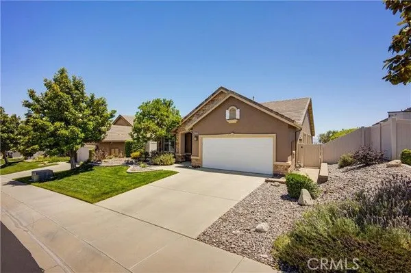 Property Slideshow image 2 of 50 | 468 yellowstone park, Beaumont, CA, 92223