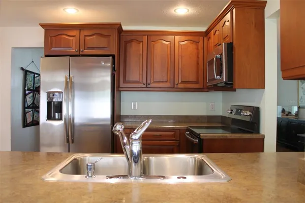 Property Slideshow image 3 of 44 | 9500 45th way n, Pinellas Park, FL, 33782