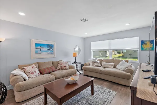 Property Slideshow image 2 of 27 | 6795 armand pl n # 4, Pinellas Park, FL, 33781