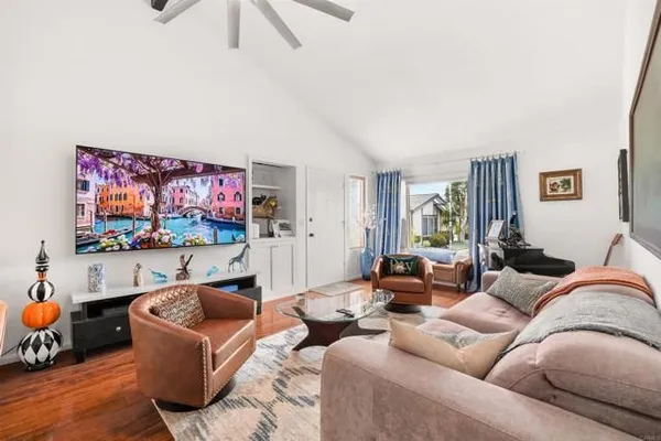 Property Slideshow image 3 of 25 | 1414 market st, Vista, CA, 92084