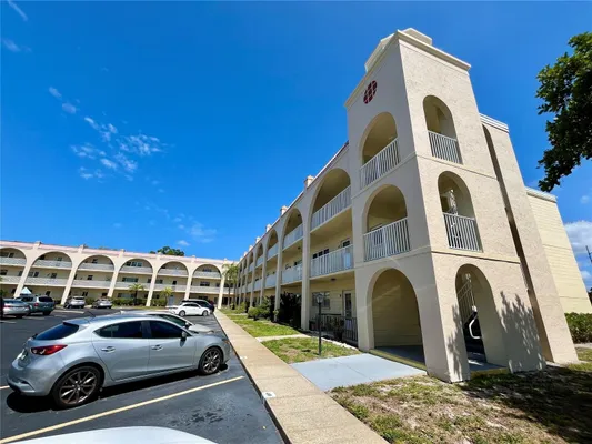Property Slideshow image 2 of 50 | 2258 world parkway blvd 56, Clearwater, FL, 33763
