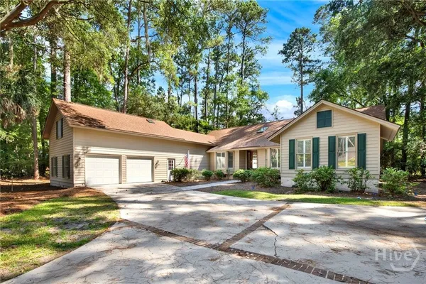 Property Slideshow image 2 of 44 | 7 planters ln, Savannah, GA, 31411