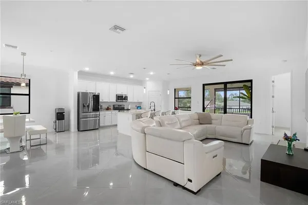 Property Slideshow image 3 of 37 | 11879 arboretum run dr 201, Fort Myers, FL, 33913