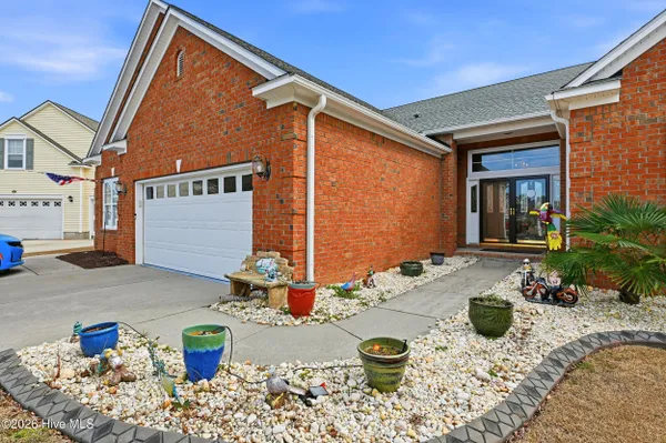 Property Slideshow image 3 of 67 | 684 bullrush ct nw, Calabash, NC, 28467