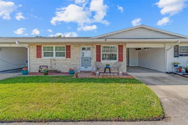 Property Slideshow image 2 of 30 | 5005 lily street pl, Pinellas Park, FL, 33782