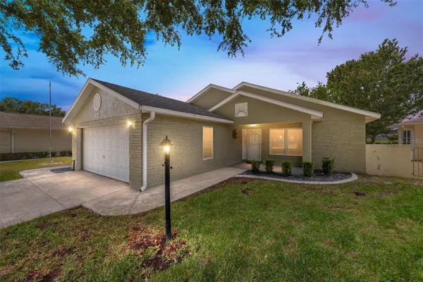 Property Slideshow image 3 of 55 | 9181 sw 91st cir, Ocala, FL, 34481