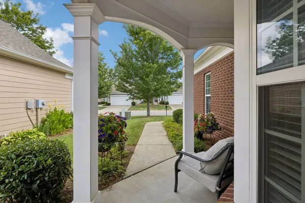 Property Slideshow image 3 of 80 | 215 old towne dr, Mount Juliet, TN, 37122