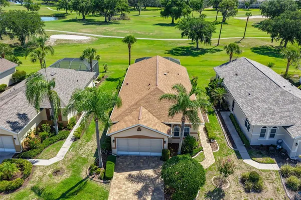 Property Slideshow image 3 of 52 | 1917 sterling glen ct, Sun City Center, FL, 33573