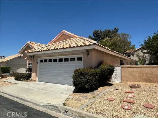 Property Slideshow image 3 of 22 | 11553 francisco pl, Apple Valley, CA, 92308