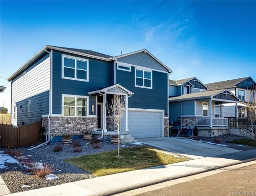 Property Slideshow image 2 of 41 | 379 silver rock trl, Castle Rock, CO, 80104