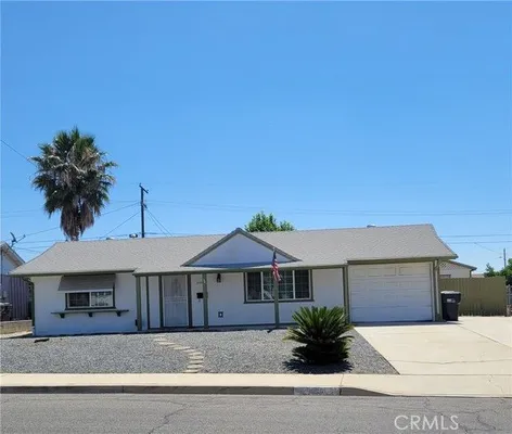 Property Slideshow image 2 of 21 | 29084 desert hls, Menifee, CA, 92586