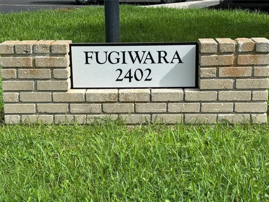 Property Slideshow image 2 of 48 | 2402 ecuadorian way apt 28, Clearwater, FL, 33763