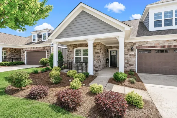 Property Slideshow image 3 of 48 | 122 wellspring way, Mooresville, NC, 28117