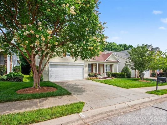 Property Slideshow image 3 of 47 | 834 platinum dr, Fort Mill, SC, 29708