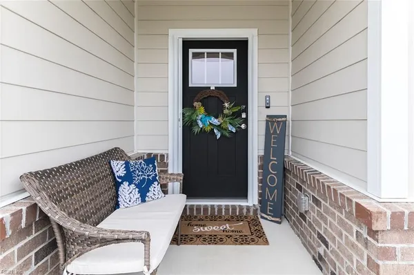 Property Slideshow image 2 of 50 | 208 saint andrews, Smithfield, VA, 23430