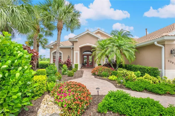 Property Slideshow image 3 of 70 | 5302 white ibis ct, North Port, FL, 34287