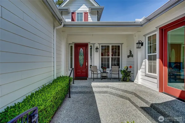Property Slideshow image 3 of 36 | 12441 adair creek way, Redmond, WA, 98053