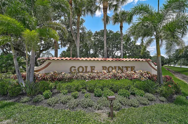 Property Slideshow image 2 of 42 | 7341 golf pointe cir, Sarasota, FL, 34243