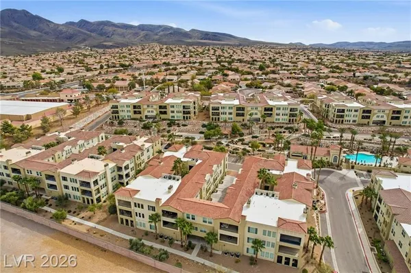 Property Slideshow image 3 of 45 | 2555 hampton rd 2208, Henderson, NV, 89052