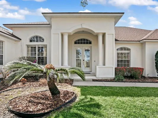 Property Slideshow image 3 of 38 | 39407 treeline dr, Lady Lake, FL, 32159