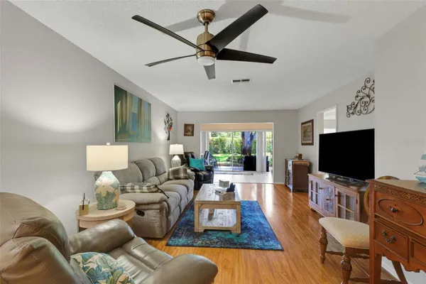 Property Slideshow image 2 of 37 | 1011 dunrobin dr b, Palm Harbor, FL, 34684