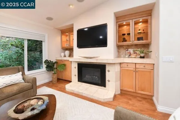 Property Slideshow image 3 of 35 | 2733 ptarmigan dr 2, Walnut Creek, CA, 94595
