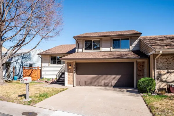 Property Slideshow image 3 of 39 | 7335 w maple dr, Lakewood, CO, 80226