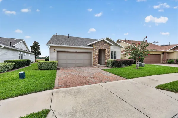 Property Slideshow image 3 of 86 | 4967 nw 35th lane rd, Ocala, FL, 34482