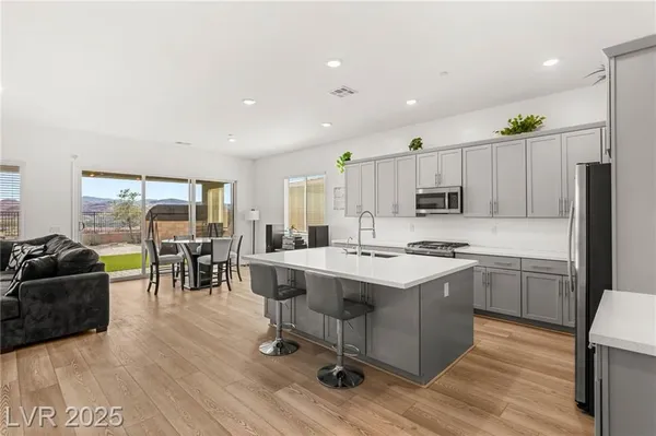 Property Slideshow image 3 of 42 | 116 juliette pointe ln, Henderson, NV, 89011