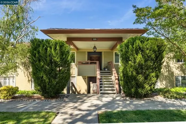 Property Slideshow image 2 of 29 | 1909 skycrest dr 5, Walnut Creek, CA, 94595