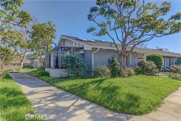 Property Slideshow image 2 of 50 | 8932 biscayne ct unit 1318a, Huntington Beach, CA, 92646