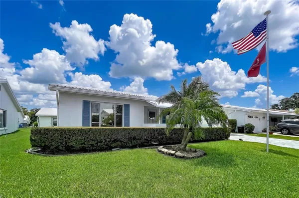 Property Slideshow image 2 of 60 | 9117 41st way 5, Pinellas Park, FL, 33782