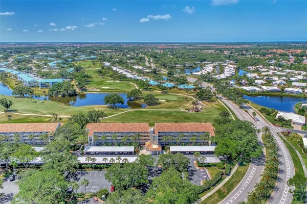 Property Slideshow image 3 of 59 | 841 wexford blvd 841, Venice, FL, 34293