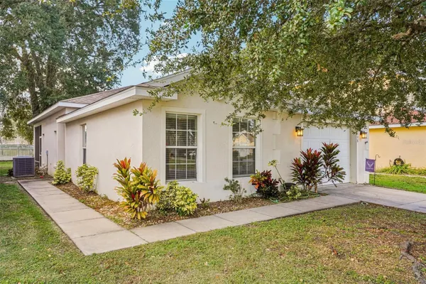 Property Slideshow image 3 of 35 | 12398 ne 50th vw, Oxford, FL, 34484