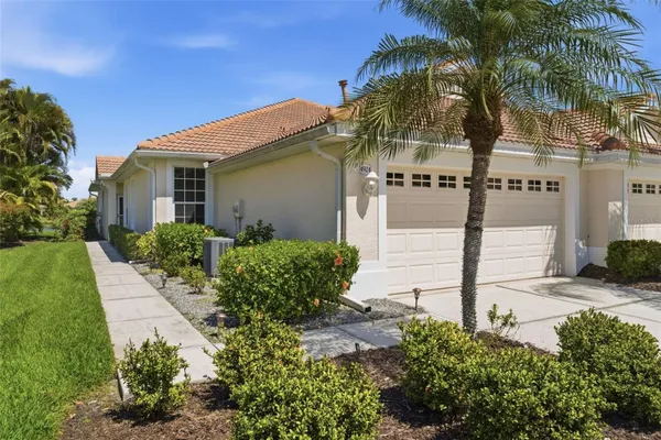 Property Slideshow image 3 of 26 | 4924 whispering oaks dr, North Port, FL, 34287