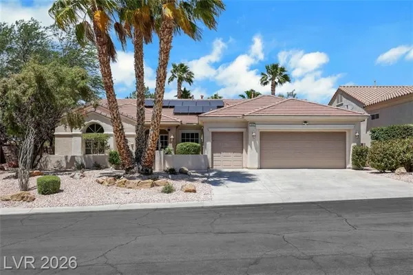 Property Slideshow image 3 of 69 | 2842 winslow springs dr, Henderson, NV, 89052