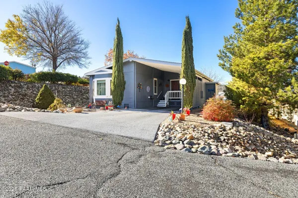 Property Slideshow image 3 of 17 | 908 n mountain hollow ct, Prescott, AZ, 86301