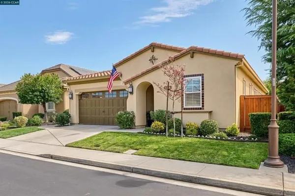 Property Slideshow image 2 of 40 | 1556 symphony cir, Brentwood (Cc), CA, 94513