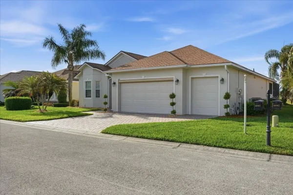 Property Slideshow image 3 of 82 | 4193 stone creek loop, Lake Wales, FL, 33859