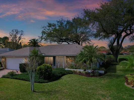 Property Slideshow image 2 of 69 | 984 gillespie dr, Palm Harbor, FL, 34684